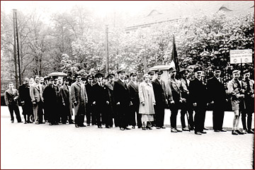 Gerberich-Belegschaft bereit zur Kundgebung am 1.Mai 1936