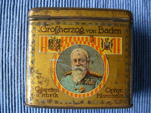 Die Cigarettenfabrik Ophyr 1906-1954 und das „Rauten-Signet“ von Hartmuth  Pfeil